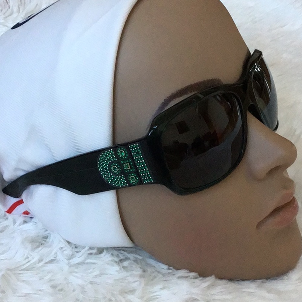 VINTAGE BOUCHERON  GREEN SUNGLASES FROM THE 90S.